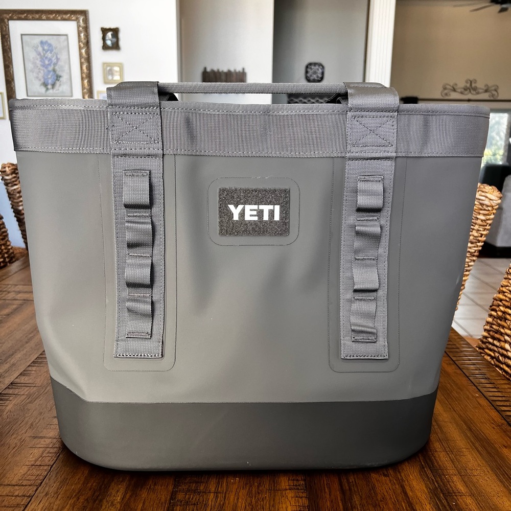 Yeti Camino 35 CARRYALL TOTE BAG (Camping Bag/ Beach Bag/ Picnic Bag)
